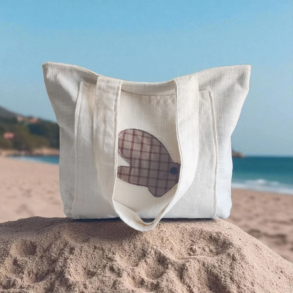 Chic Cream Tote with Plaid Accent